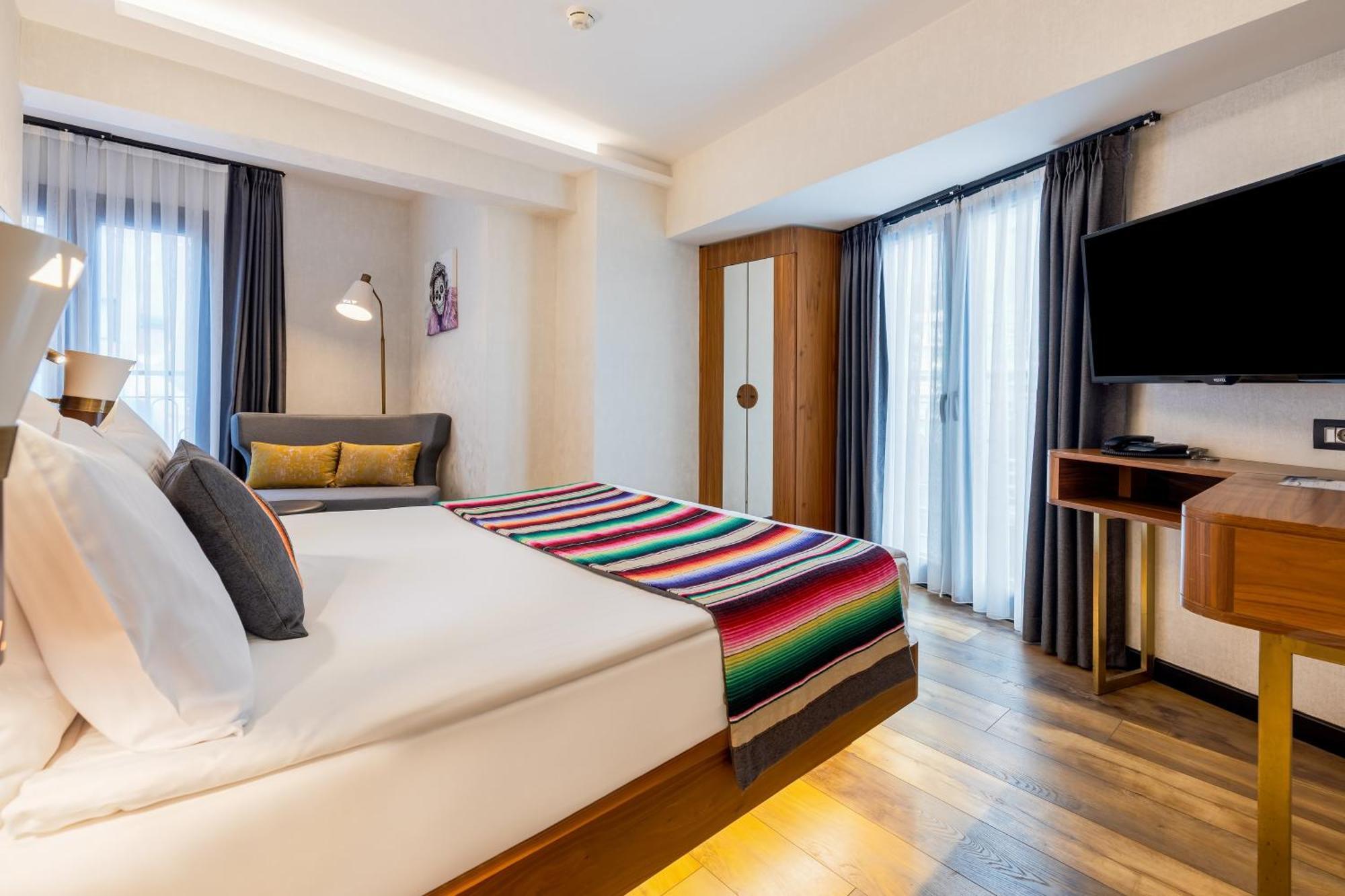 Hotel Hay Alsancak 3*