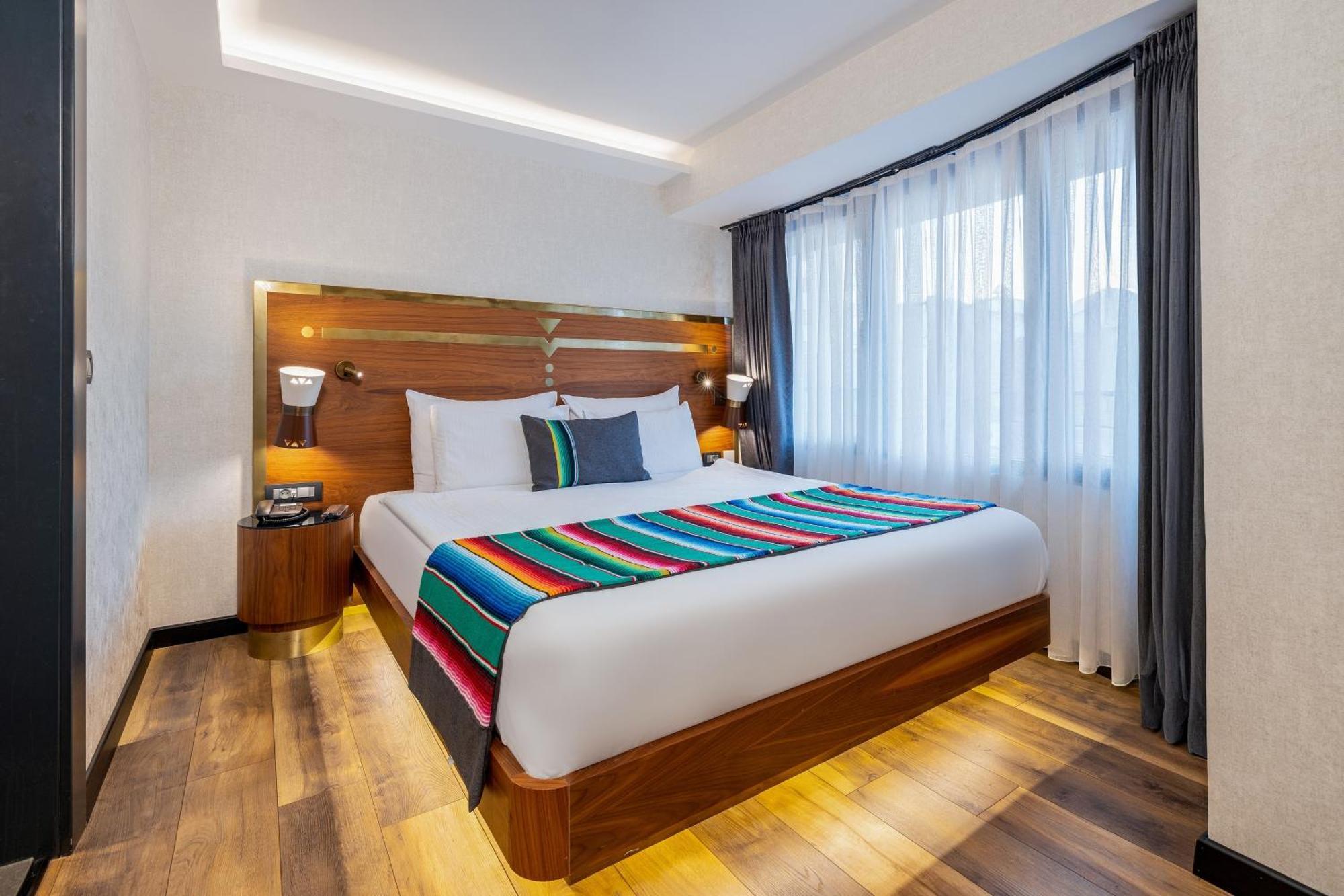 Hay Alsancak Hotel