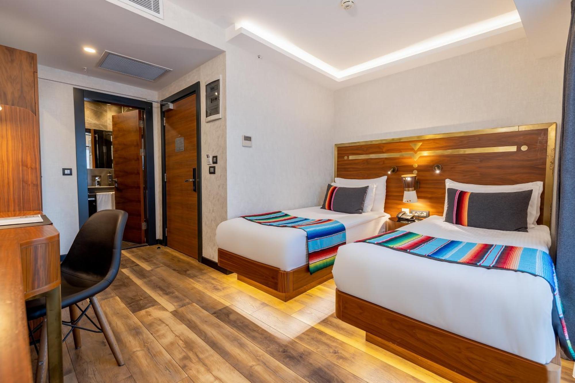 Hay Alsancak Hotel 3*