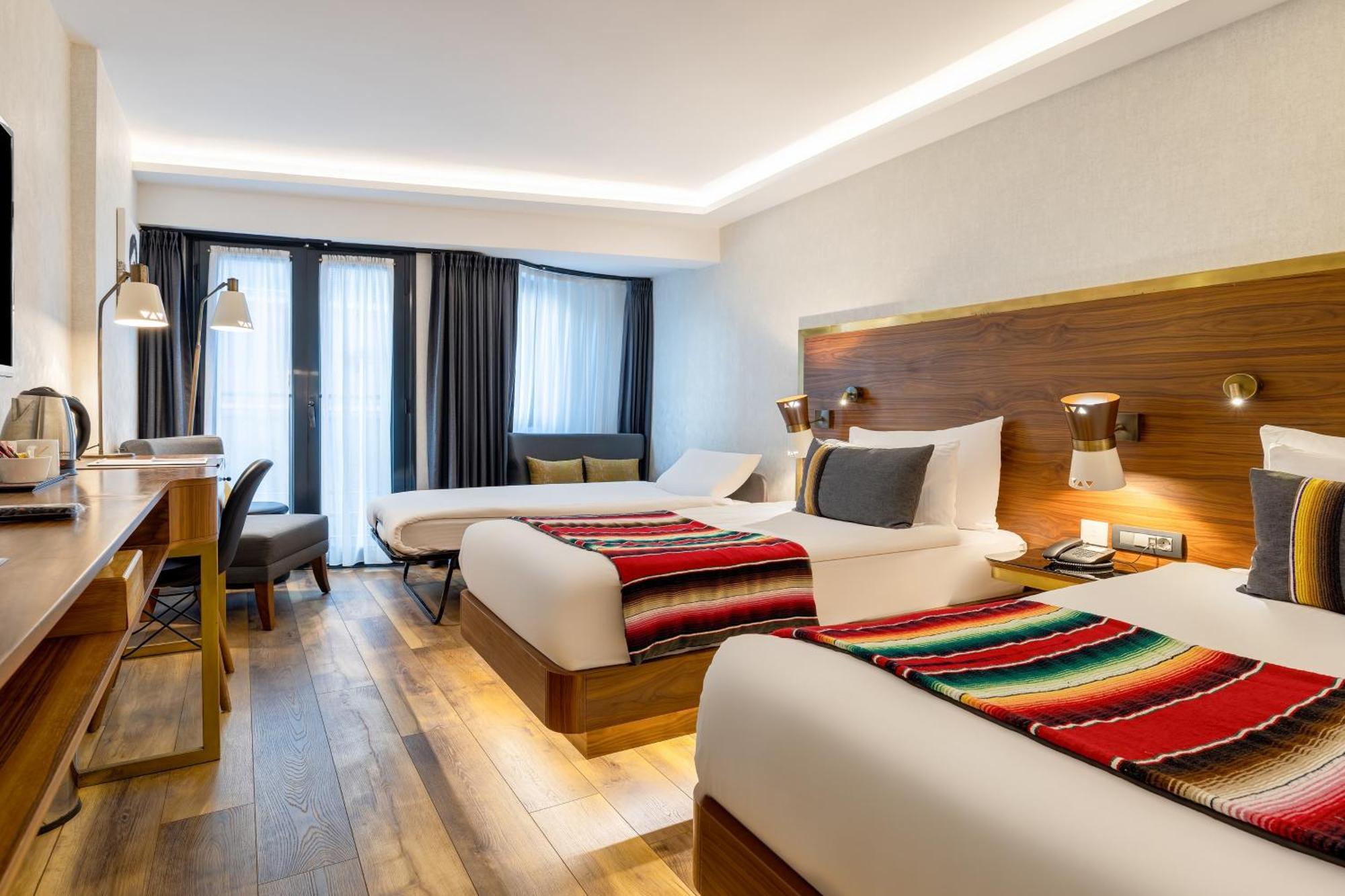 Hay Alsancak Hotel 3*